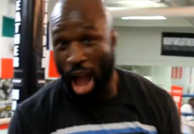 VIDEO | King Mo Gets Dropped By Mayweather In Practice | MMA NEWS