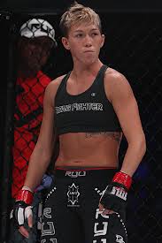 Jocelyn “Lights Out” Lybarger Joins BJPenn.com’s FIST-ta-CUFF Radio Show 183 on Sunday March 31st, 2013.