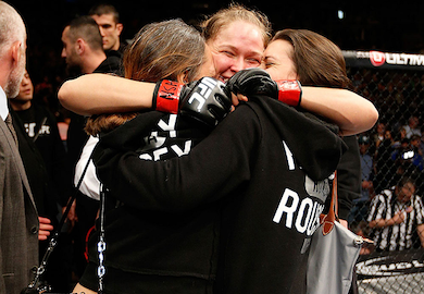 QUICK TWITT | UFC Fighters React To Rousey’s First Round Stoppage Of McMann