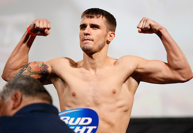 UFC 171 Results: Jury Beats a Bloodied Sanchez In a Decision