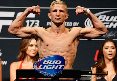 UFC 173 Results: Dillashaw Dethrone Barao, Becomes the New UFC Bantamweight Champion