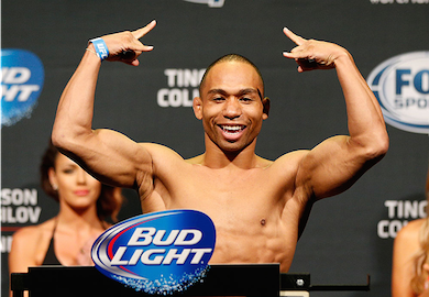‘UFC FN 42’ Results: Dodson Likely Breaks Moraga’s Nose, Doctor Stops Fight After Round 2