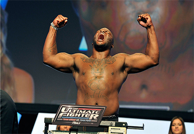 “TUF 19 Finale” Results: Lewis Knocks Inocente Out in Round 1