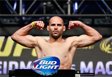“UFC 175” Results: Robertson Smothers Alcantara en route to Decision Victory