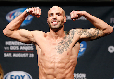 UFC FN 49 Results: Saunders Lands Rare Omoplata, Heatherly Submits in Round 1