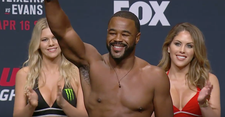 Rashad Evans weigh in