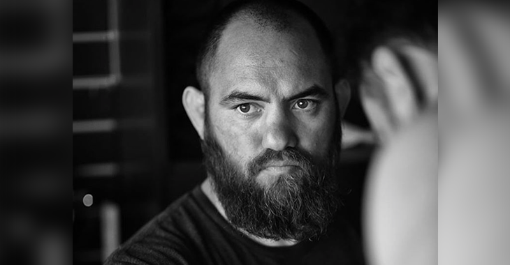 Travis Browne blasts Derrick Lewis