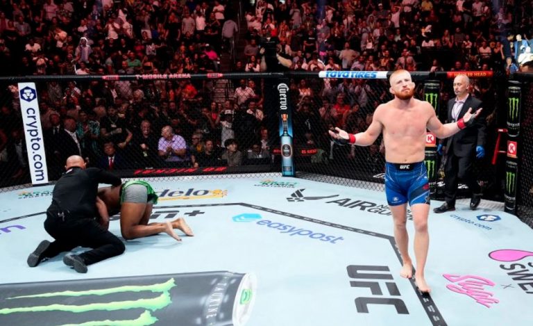 Bo Nickal explains AI use for his UFC 300 training camp: "Give me the