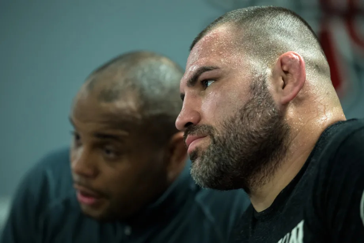 Cain Velasquez Daniel Cormier