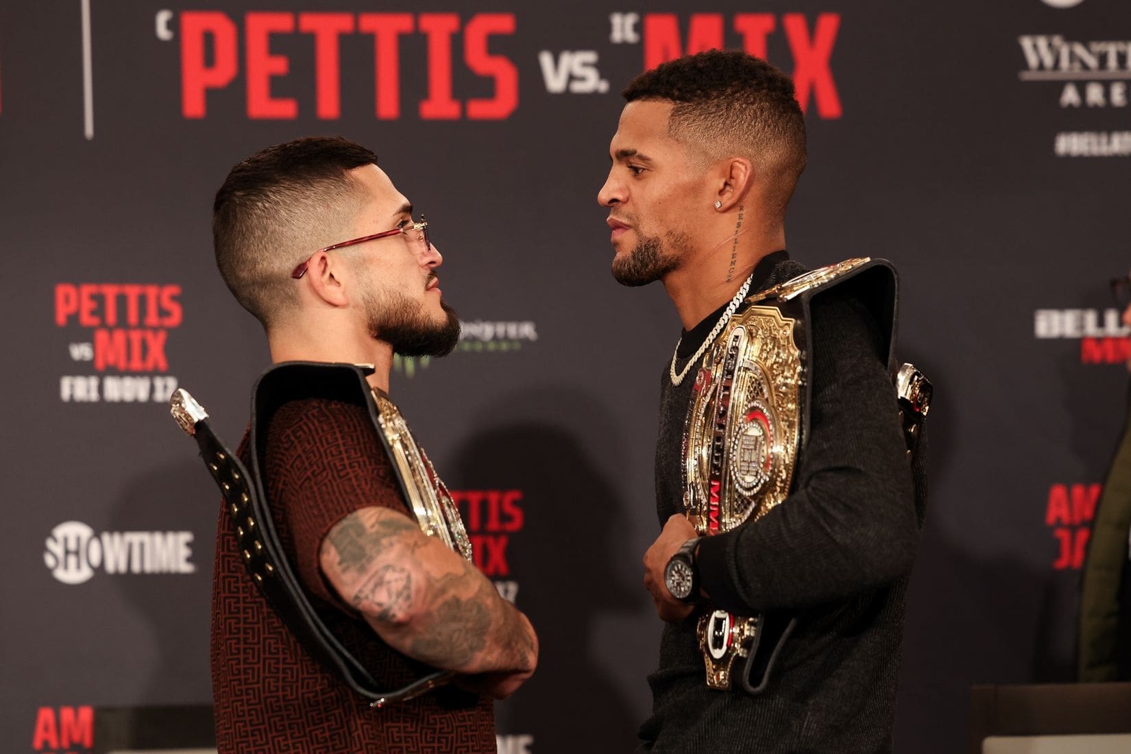 Sergio Pettis vs. Patchy Mix