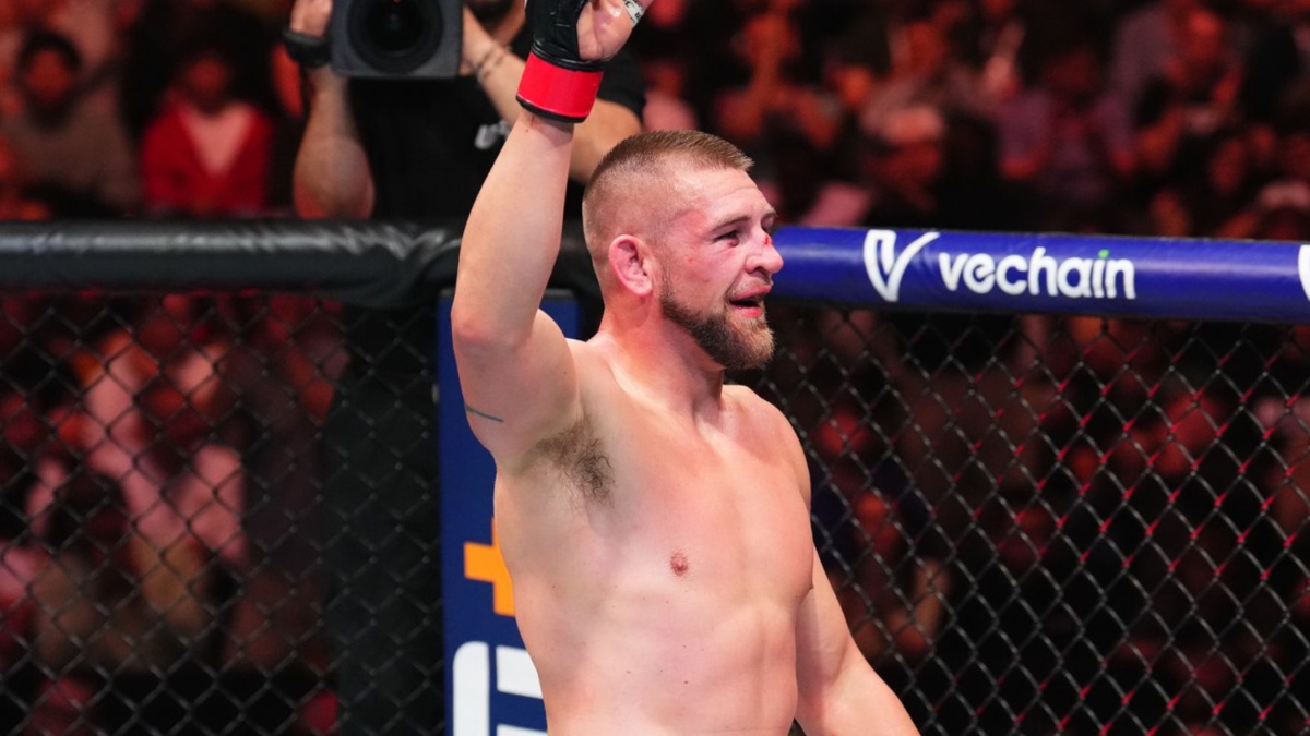 Dustin Jacoby expecting a "battle" against Alonzo Menifield at UFC 296