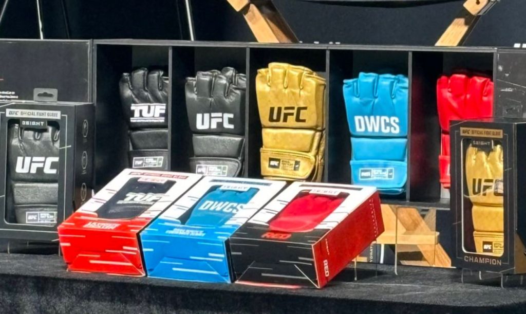 Gloves, UFC, UFC 302