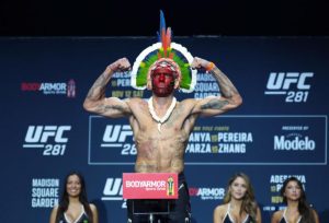 Alex Pereira weigh-in