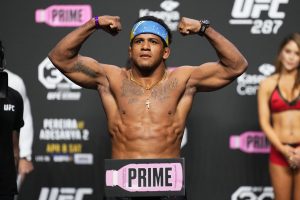 Gilbert Burns UFC weigh in