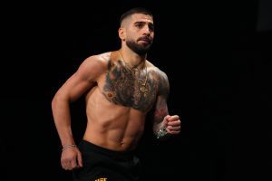 Ilia Topuria UFC weigh-in