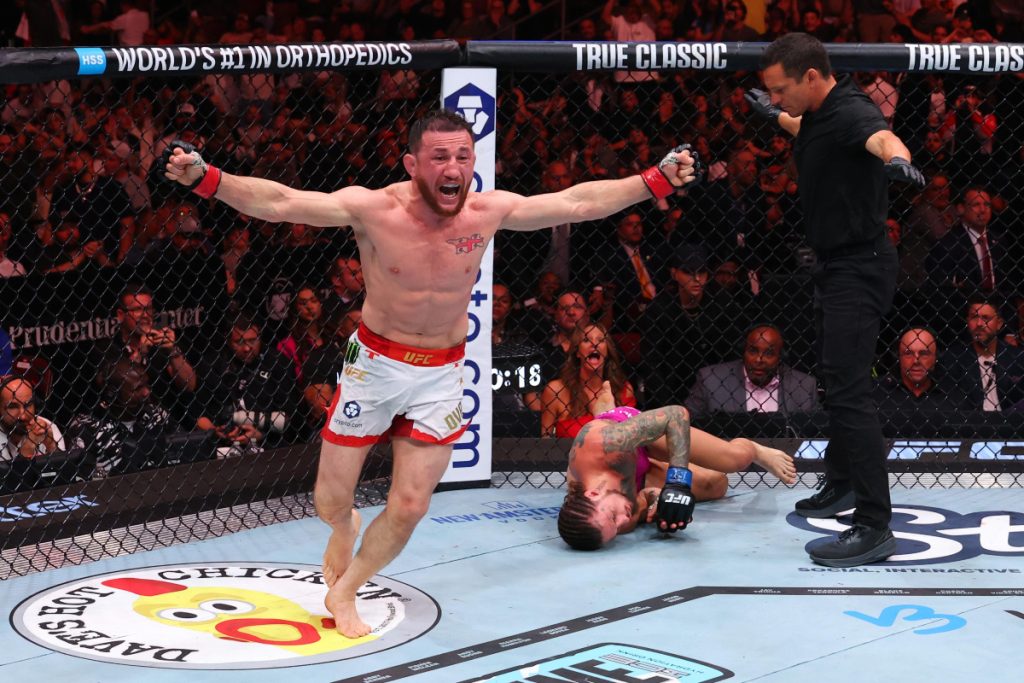 Merab Dvalishvili submits Sean O'Malley