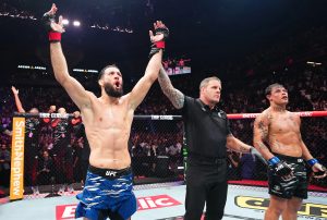 Nassourdine Imavov wins at UFC Paris
