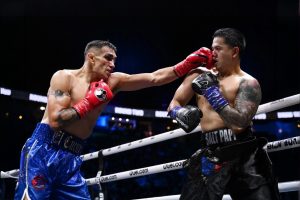 Tony Ferguson vs. Salt Papi