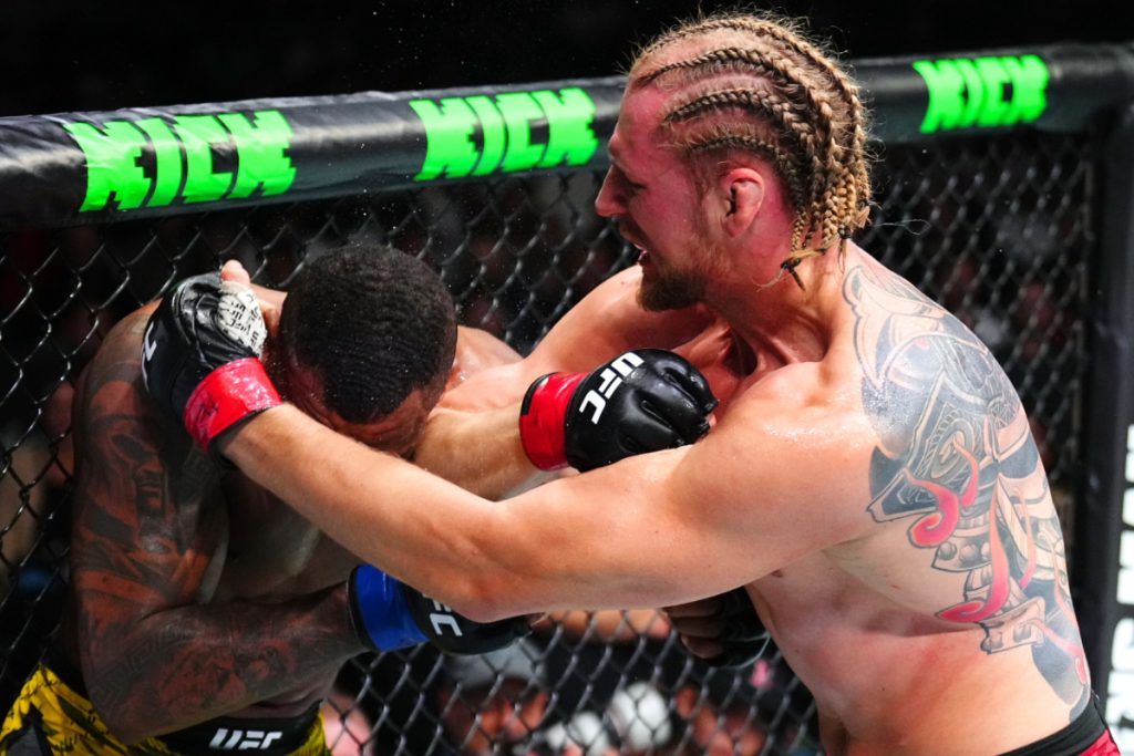 Alexander Volkov defeats Jailton Almeida at UFC 321