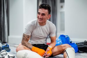 UFC fighter Max Holloway training