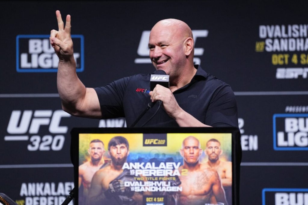 Dana White gesture at UFC press conference