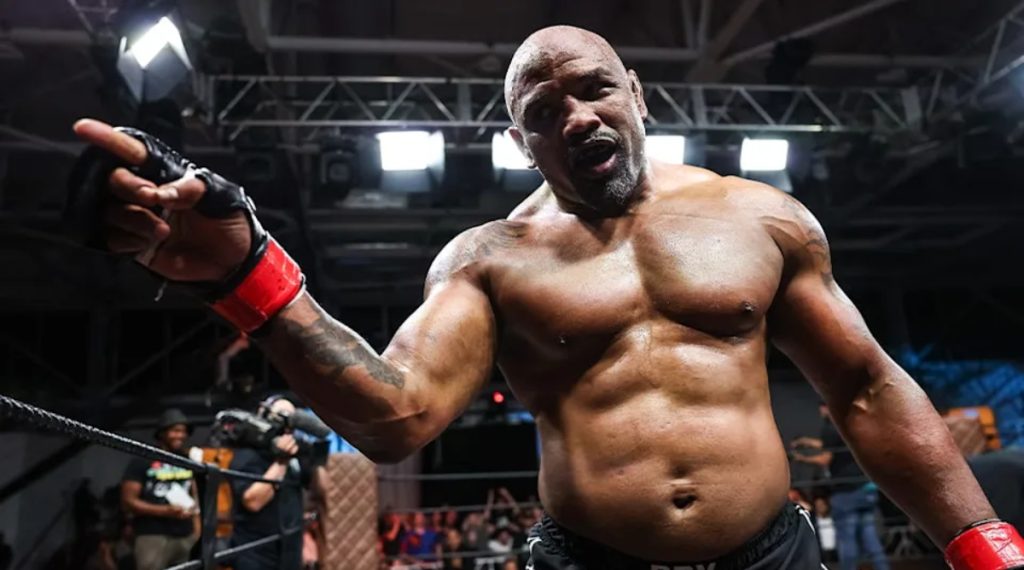 Yoel Romero wins DBX fight