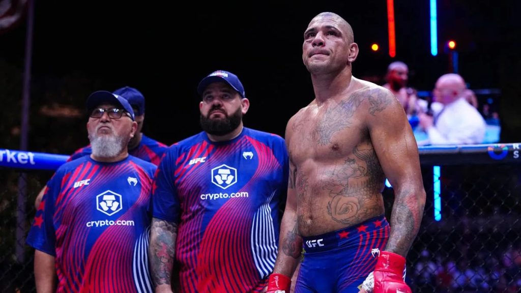 Alex Pereira loses to Ciryl Gane at UFC Freedom 250