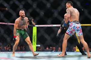Conor McGregor injures his right knee during the UFC 329 main event against Max Holloway