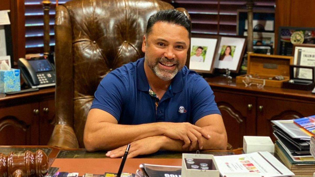 Oscar De La Hoya claims Zuffa Boxing is overpaying big names to create a monopoly: “Never a long-term deal”