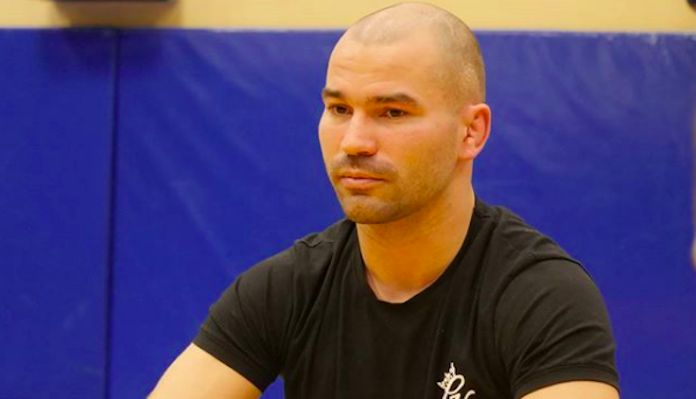 Artem Lobov