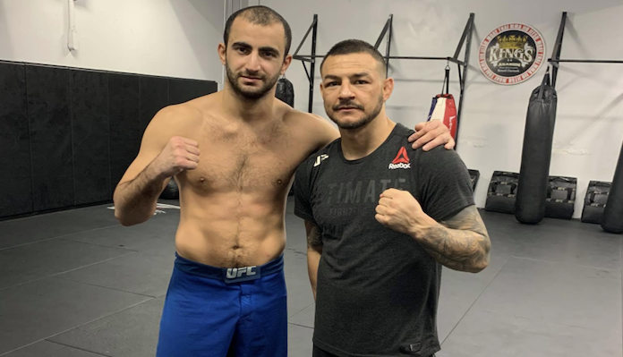 Cub-Swanson-Giga-Chikadze