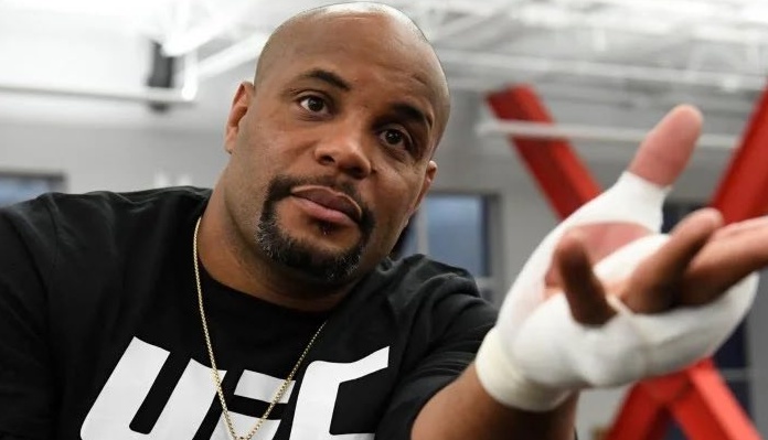 Daniel Cormier questions the timing of recent Pereira vs Adesanya booking for UFC 287: “It just didn’t feel like this was in the works before”