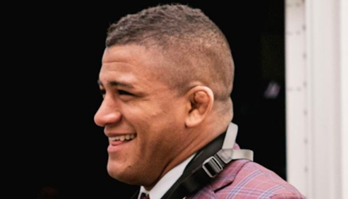 Gilbert Burns responds after Khamzat Chimaev dubs him an easy fight: “Let him be a little overconfident and think he’s going to win” thumbnail