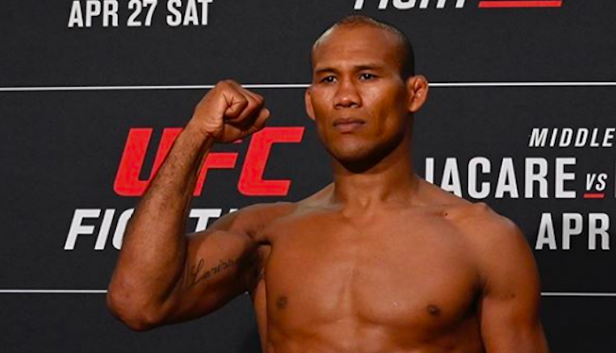 Jacare Souza